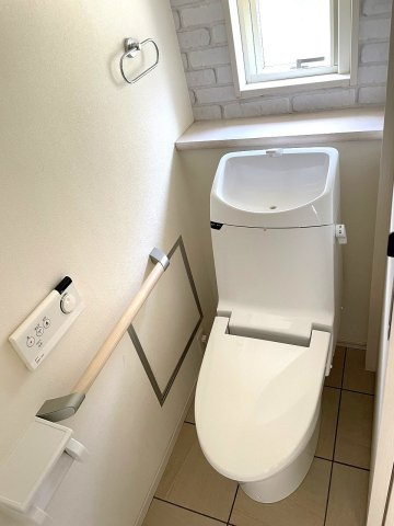 【トイレ】 | □■小田原市久野 中古戸建■□ | ウォシュレット付きです！