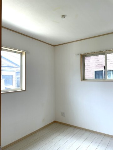 【洋室】 | □■小田原市久野 中古戸建■□ | 4.2帖の洋室