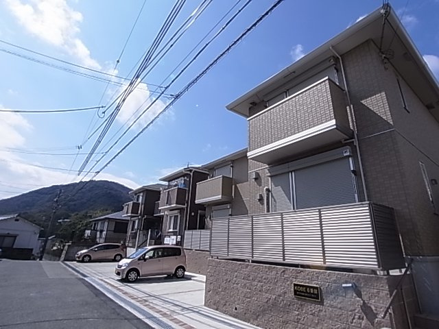 神戸市須磨区潮見台町５丁目のアパートの外観