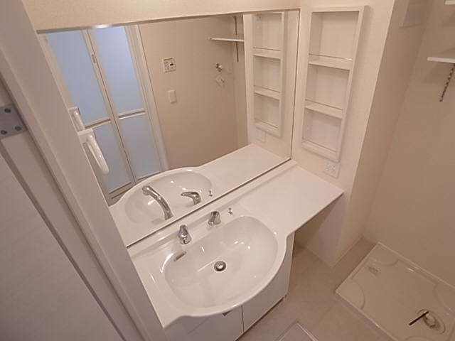 神戸市須磨区潮見台町５丁目のアパートの洗面所|シャンプードレッサー