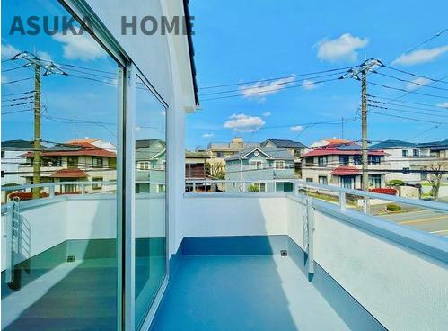 旭区上白根２丁目新築戸建のバルコニー