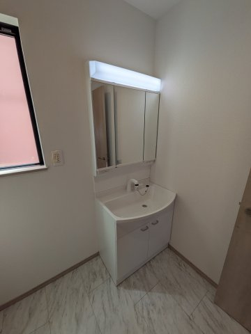 小牧市久保一色南　新築戸建の独立洗面台|朝の身支度には欠かせない独立洗面化粧台