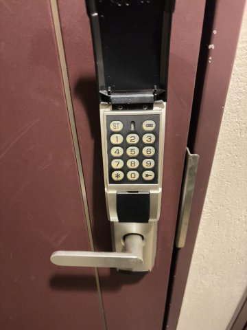 玄関・電子キー