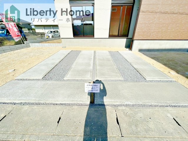 龍ケ崎市野原町4期　新築戸建　3号棟の駐車場