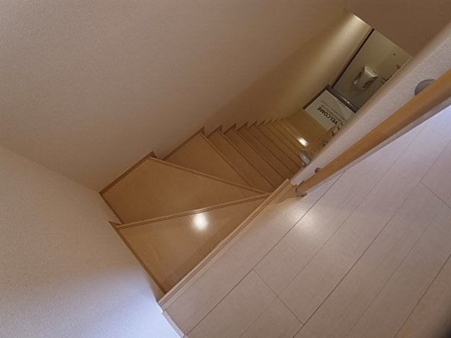 神戸市長田区西山町２丁目のアパート