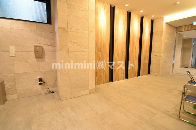 アーバス天満橋のロビー