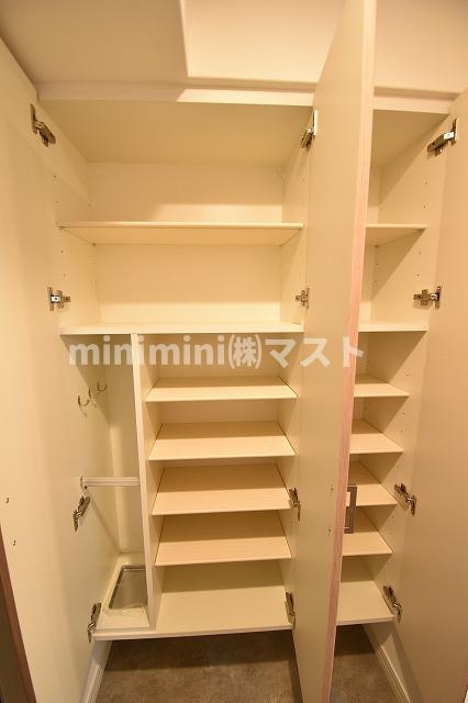 アーバス天満橋の玄関