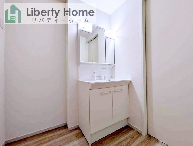 龍ケ崎市野原町4期　新築戸建　4号棟の独立洗面台