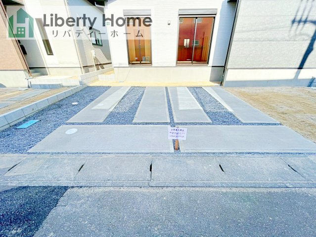 龍ケ崎市野原町4期　新築戸建　4号棟の駐車場