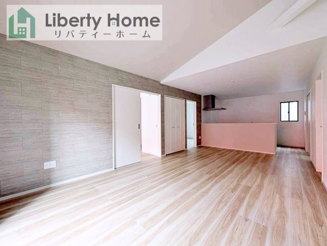 龍ケ崎市野原町4期　新築戸建　4号棟の居間・リビング