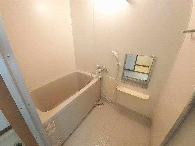 アメニティー英賀保の浴室