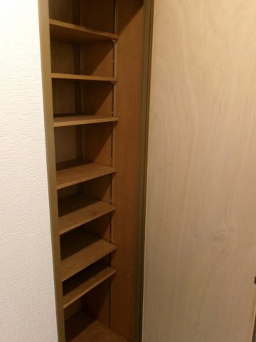 YKハイツ西明石北の収納