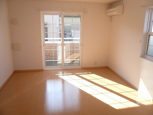 サイプレス　フレンズの居間・リビング