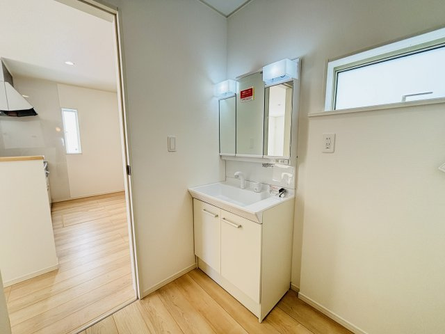 CGうるま市勝連南風原第5　2号棟　＼☆ご成約時キャッシュバック☆／の独立洗面台