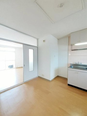 【居間・リビング】 | ニューシティ青山Ａ