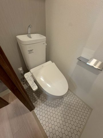 ファーストフィオーレ神戸ピアチェーレのトイレ|コンパクトで使いやすいトイレです