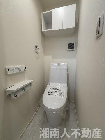茅ヶ崎市東海岸北　新築戸建のトイレ|落ち着いた色調のトイレです