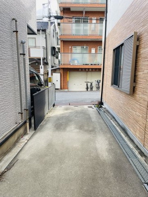 【前面道路含む現地写真】 | 神戸市灘区灘南通６丁目　中古戸建て