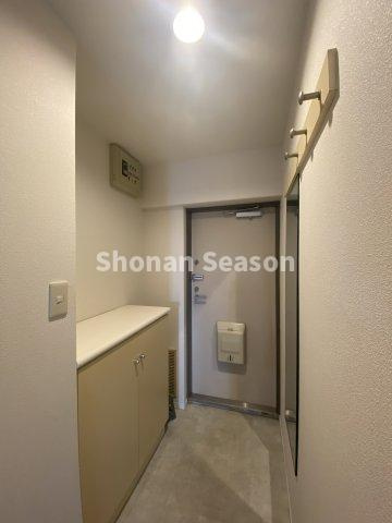 【玄関】 | あると便利なコートフック付きの玄関です◎