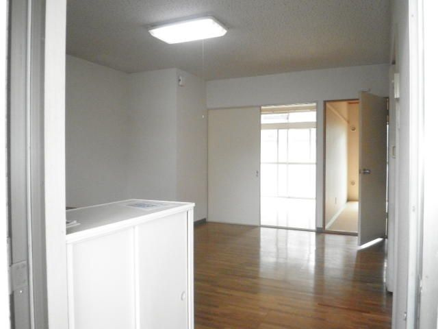 アイリスコートの洋室