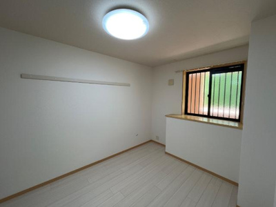 【寝室】 | レーベンヒル　２Ｆ１ＬＤＫＰ | 洋室