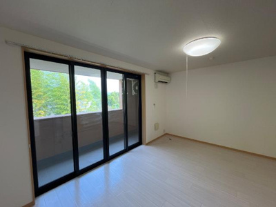 【バルコニー】 | レーベンヒル　２Ｆ１ＬＤＫＰ | リビング