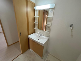 【洗面所】 | レーベンヒル　２Ｆ１ＬＤＫＰ | 洗髪洗面台