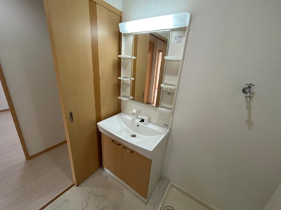 【洗面所】 | レーベンヒル　２Ｆ１ＬＤＫＰ | 洗髪洗面台