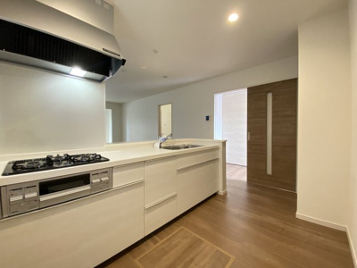 【キッチン】 | 沖縄市南桃原（全8棟）ラスト3号棟 | 3号棟　使いやすいシステムキッチン♪