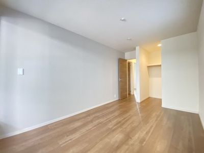 【洋室】 | 沖縄市南桃原（全8棟）ラスト3号棟 | 3号棟　洋室7帖＋WIC付き♪（WIC×2部屋）