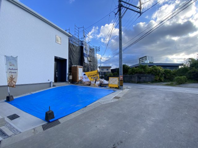 【前面道路含む現地写真】 | 沖縄市南桃原（全8棟）ラスト3号棟 | ※北側道路4.5m♪
