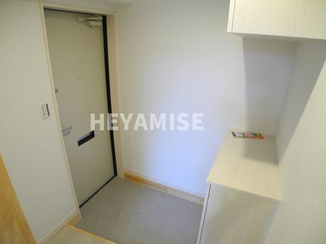 エステートサトウ17の玄関