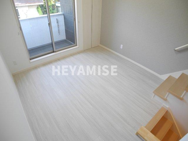 エステートサトウ17の居間・リビング