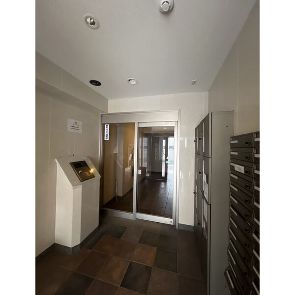 ベレーサ山王　名古屋市賃貸　仲介手数料無料のロビー