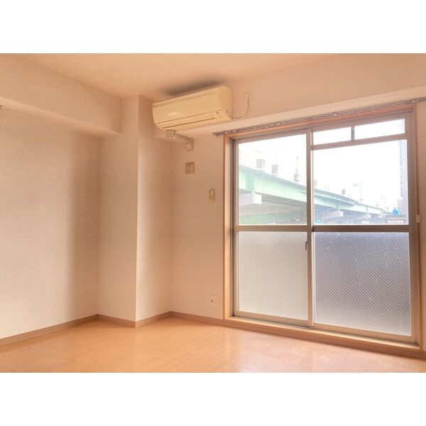 ベレーサ山王　名古屋市賃貸　仲介手数料無料の居間・リビング