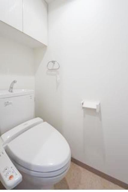 ステラメゾン茗荷谷のトイレ|※写真は同タイプの別室になります