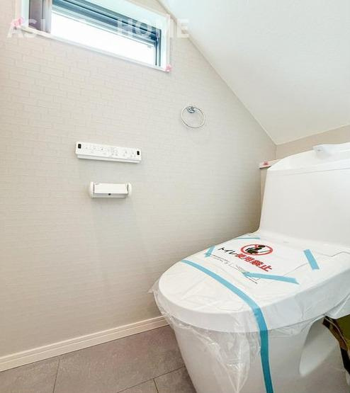 鶴ヶ峰１丁目　新築戸建のトイレ