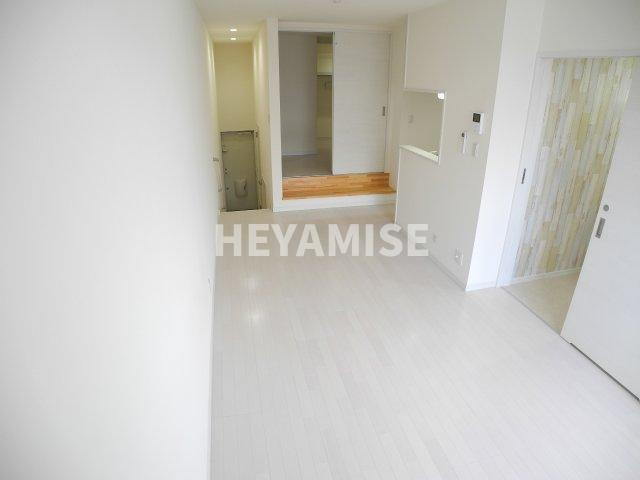 MODERN PALAZZO 諫早Luceの居間・リビング