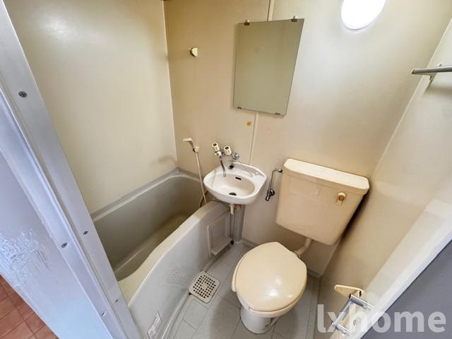 大池5番館の浴室|落ち着いた空間のお風呂です