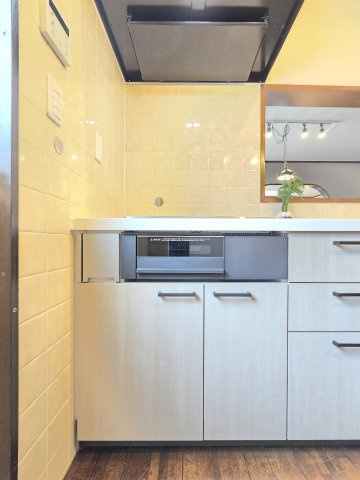 阪南市山中渓　中古戸建のキッチン|Panasonic製IHコンロを新調。
