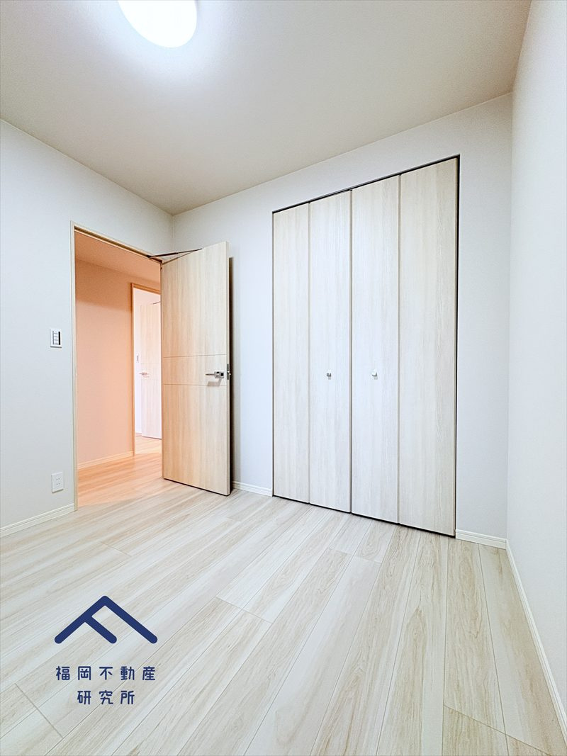 ネオス千鳥ザ・プレイスの洋室