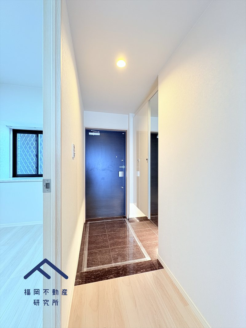 ネオス千鳥ザ・プレイスの玄関