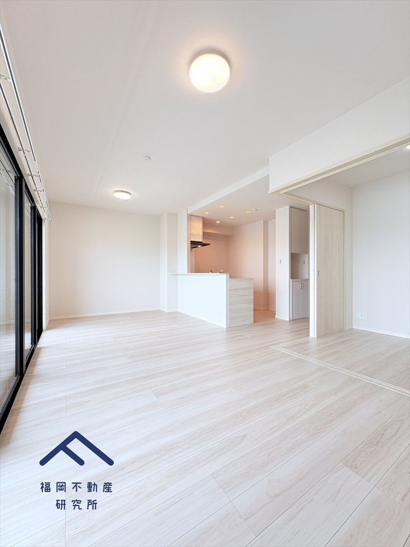 ネオス千鳥ザ・プレイスの居間・リビング