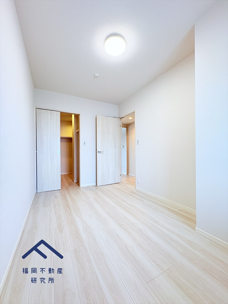 ネオス千鳥ザ・プレイスの洋室