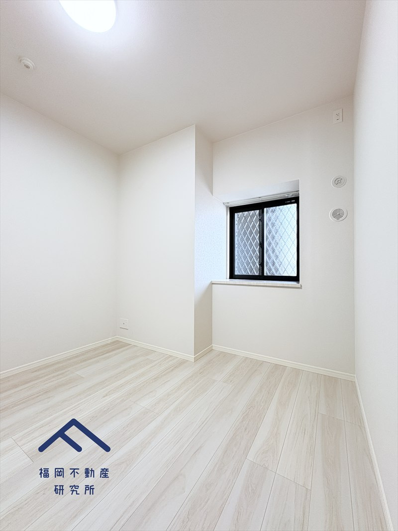 ネオス千鳥ザ・プレイスの洋室