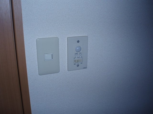 【その他】 | パルティールＫ | 人感センサーライト