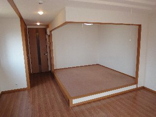 【寝室】 | メルヴェーユ | ＬＤＫ