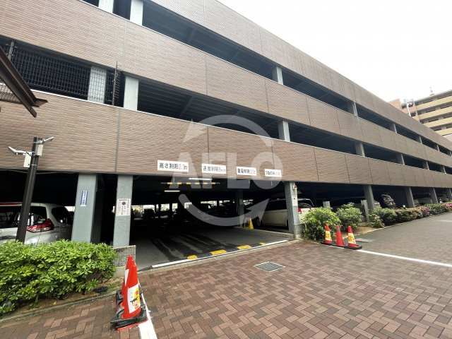 キングスクエアランドレックスC棟　市岡小学校のその他共用部分|キングスクエアランドレックスC棟　駐車場