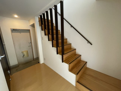 【内装】 | リュセル高校通り