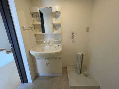 【独立洗面台】 | リュセル高校通り